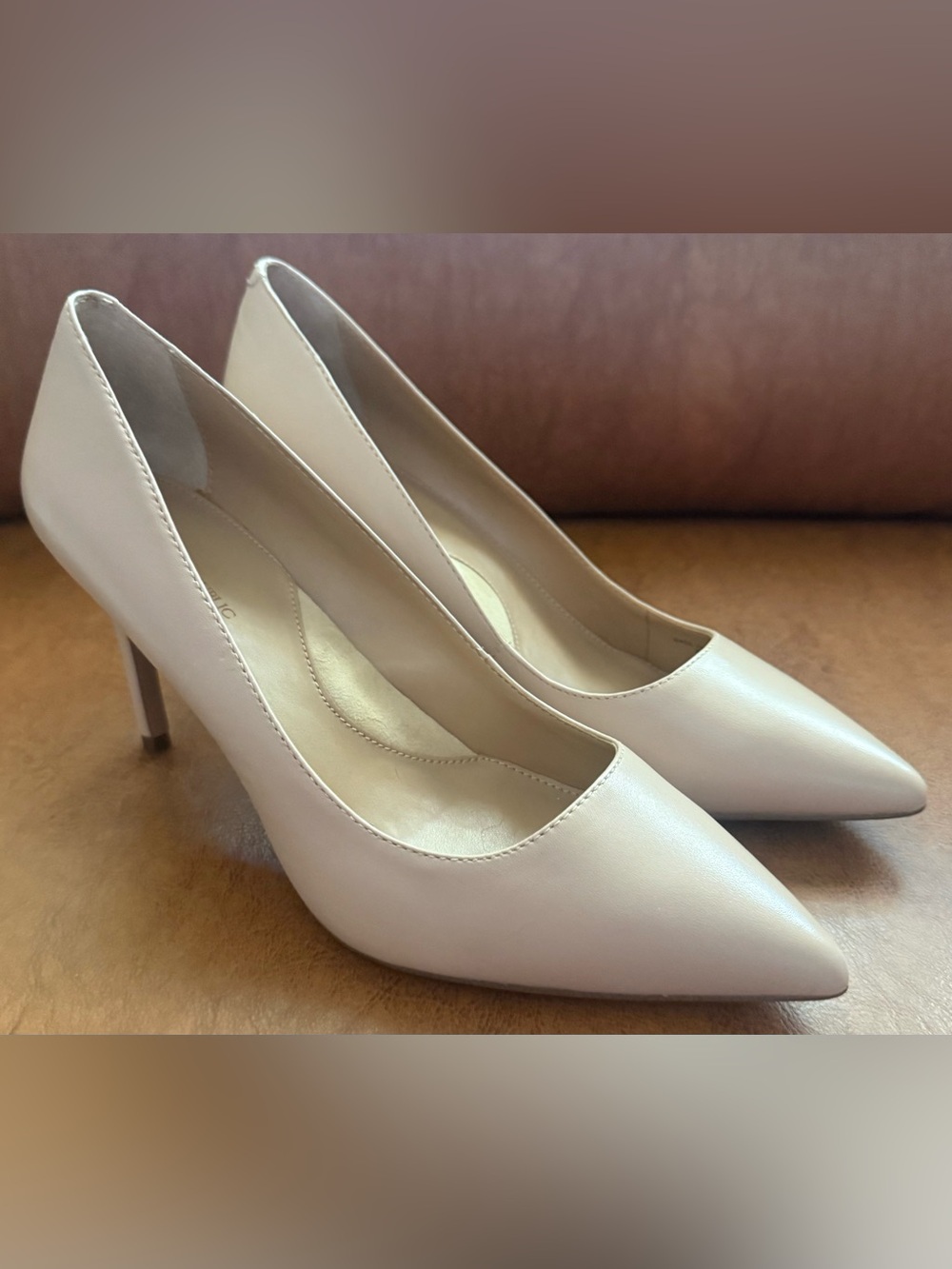 Banana Republic Delphine Nude Pointed Toe Stiletto Pumps Heels 8.5M